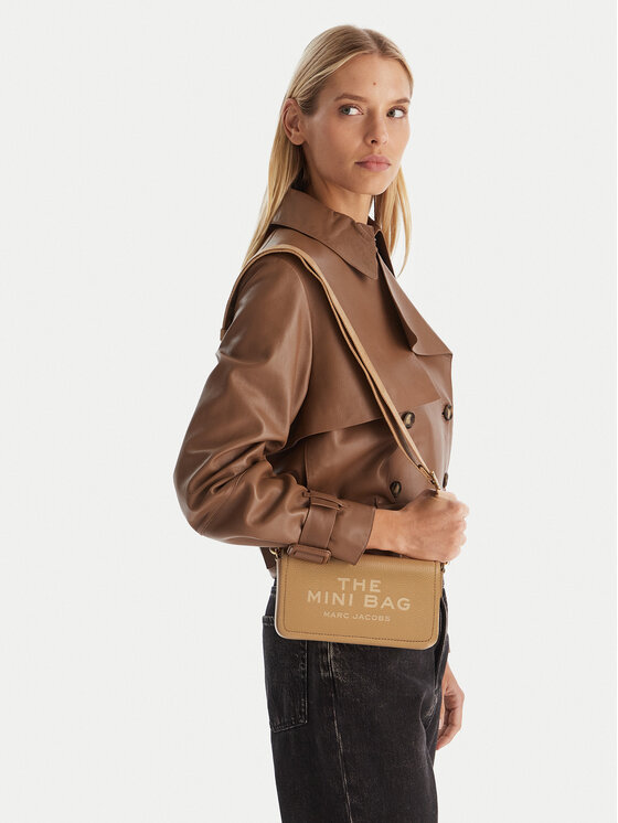 Сумка The Leather Mini Bag 2S4SMN080S02 Marc Jacobs, коричневый
Сумка The Leather Mini Bag 2S4SMN080S02 Marc Jacobs, коричневый