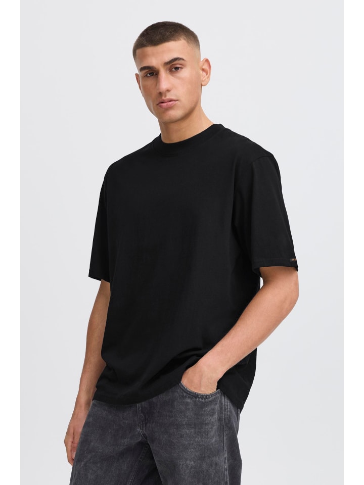 Футболка !SOLID, черный
Футболка !SOLID, черный