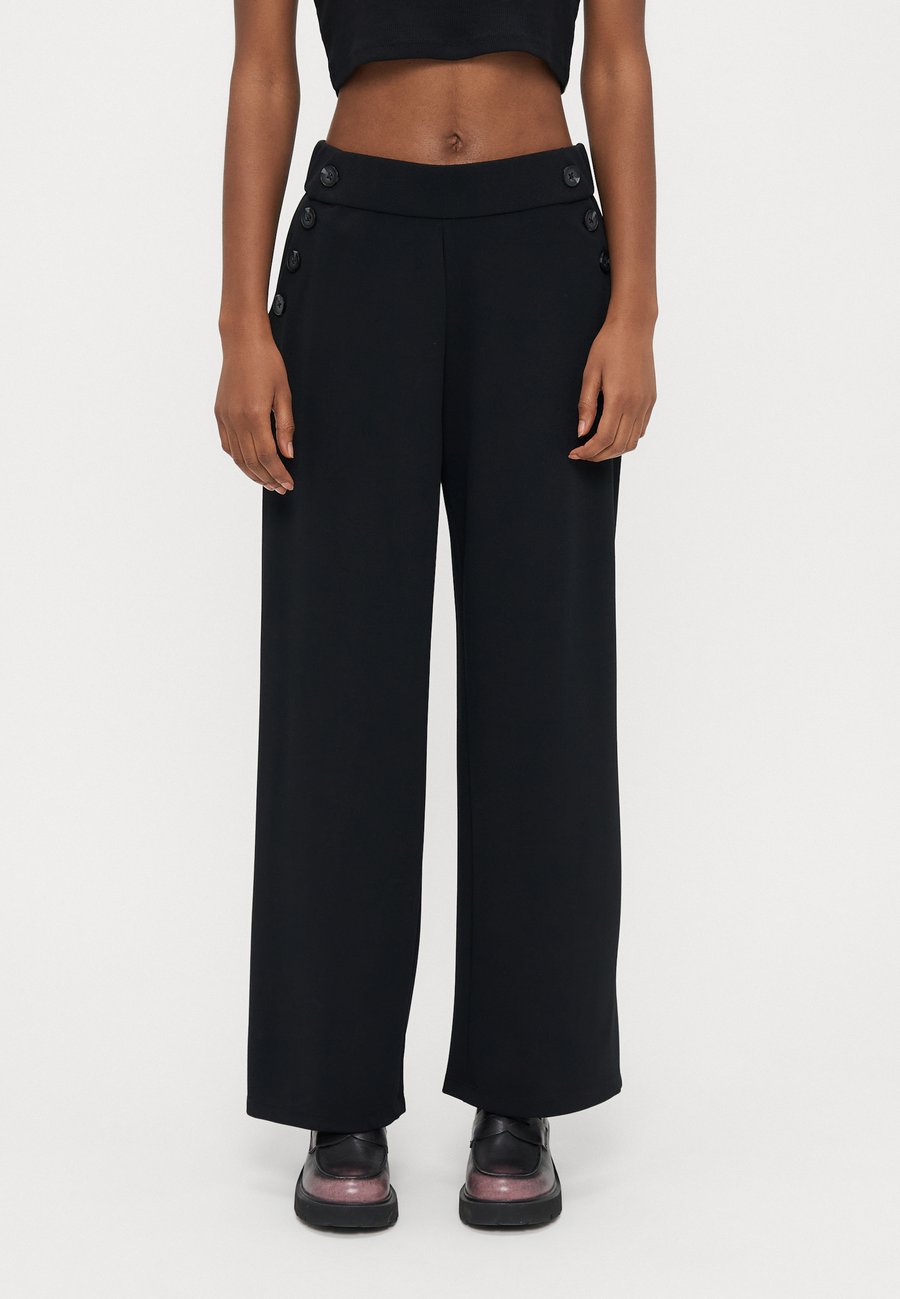 Брюки ONLY Petite ONLRINA LIFE BUTTON , Black /Black
Брюки ONLY Petite ONLRINA LIFE BUTTON , Black /Black