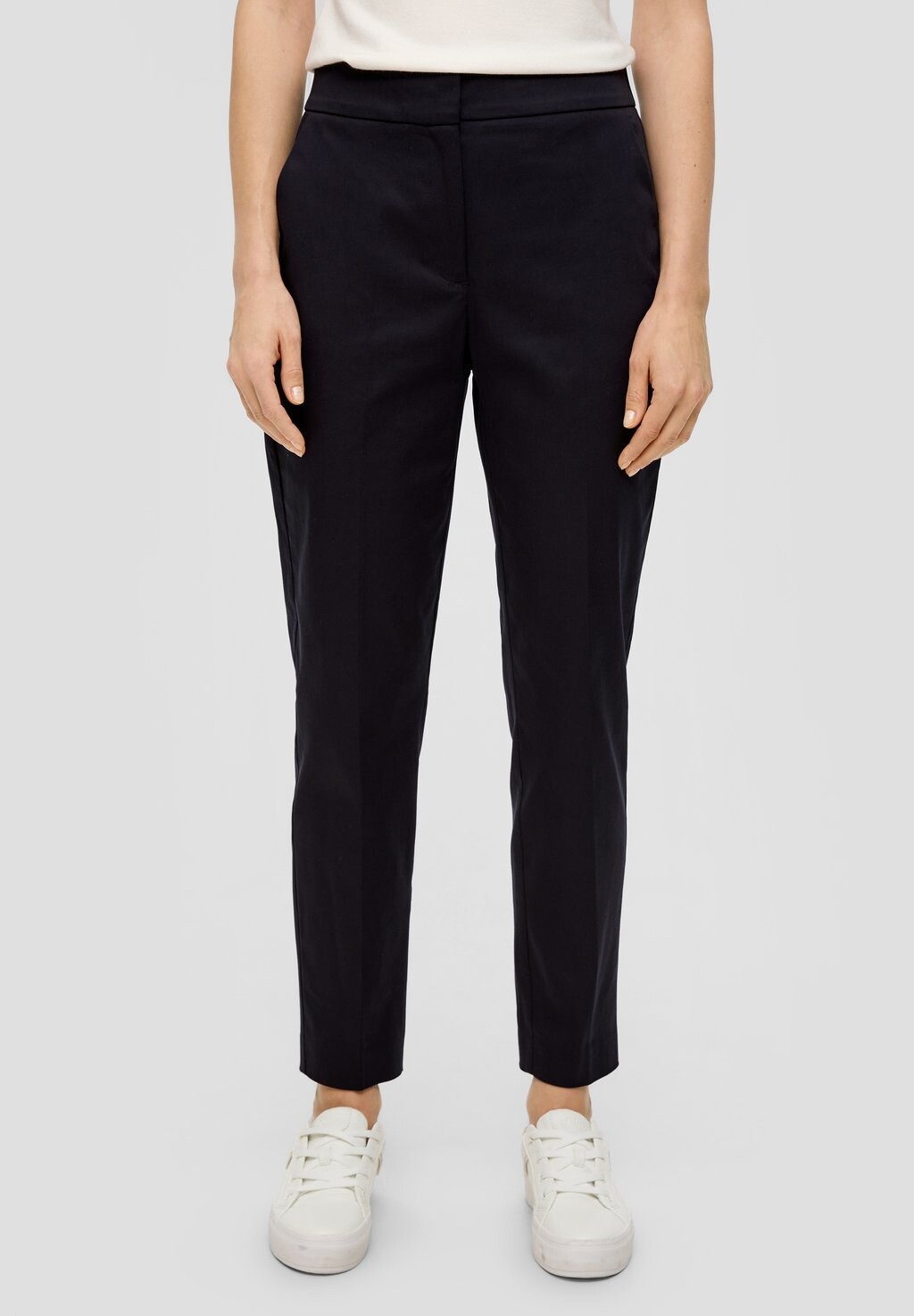 Брюки s.Oliver BLACK LABEL, цвет navy
Брюки s.Oliver BLACK LABEL, цвет navy