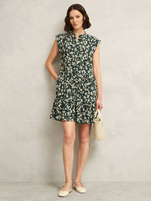 Платье мини Layla с цветочным принтом, короткими рукавами-фонариком и воротником-стойкой Hobbs
Платье мини Layla с цветочным принтом, короткими рукавами-фонариком и воротником-стойкой Hobbs