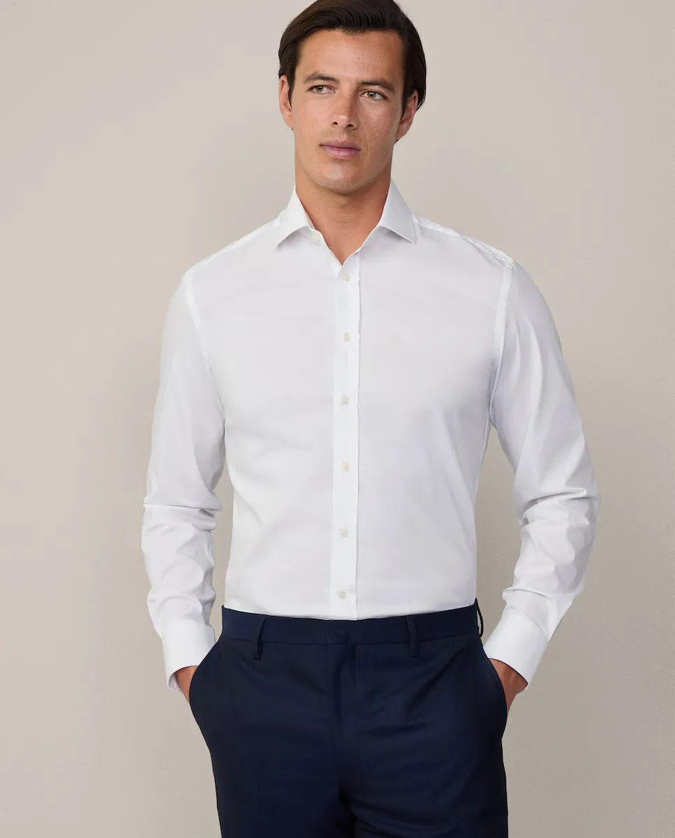Однотонная мужская рубашка из поплина приталенного кроя Hackett, белый
Однотонная мужская рубашка из поплина приталенного кроя Hackett, белый