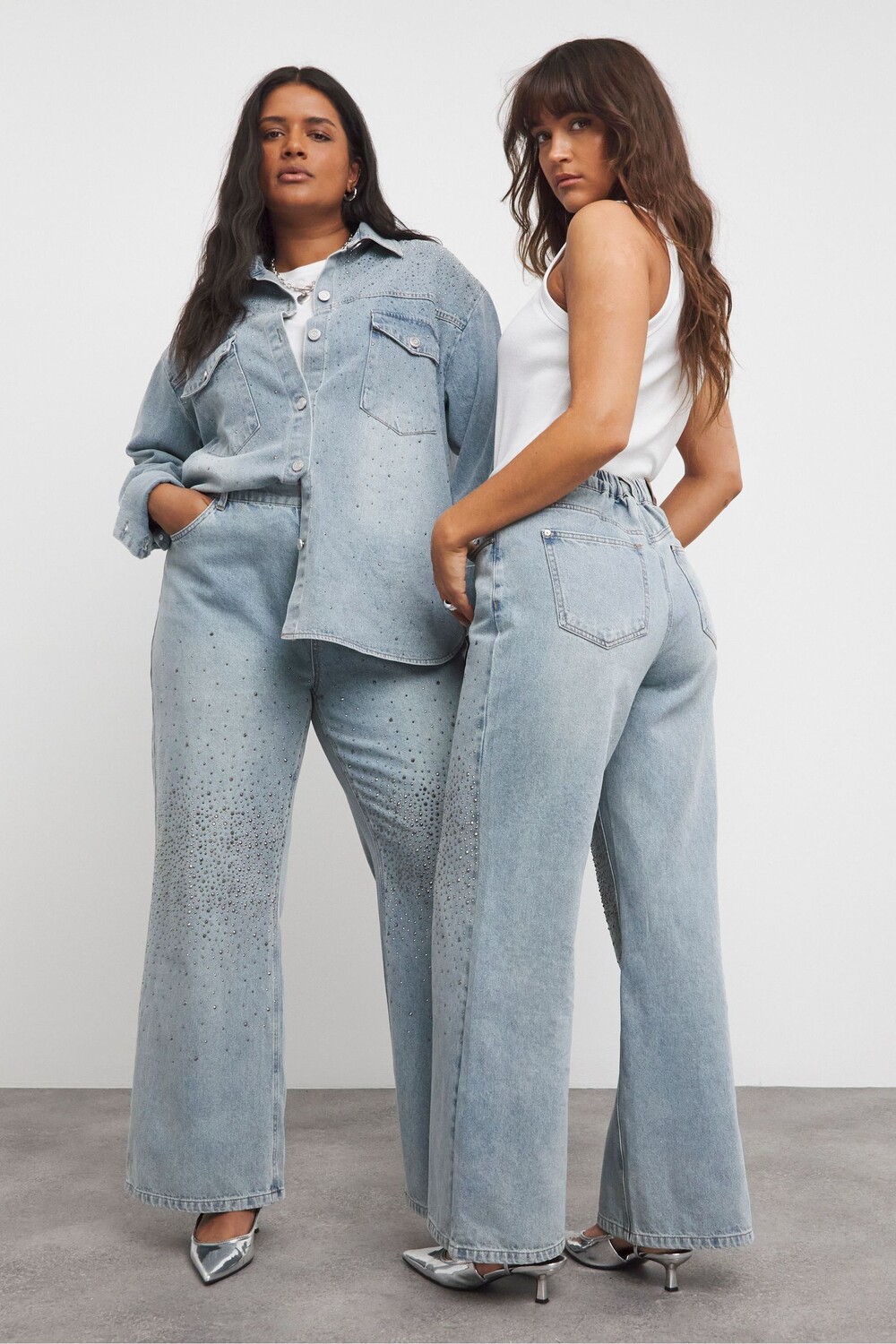 100% хлопок, легкие, стиральные, широкие джинсы с отделкой Simply Be, синий
100% хлопок, легкие, стиральные, широкие джинсы с отделкой Simply Be, синий