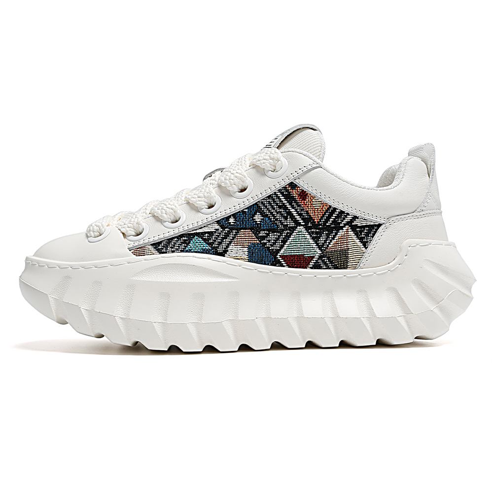 Легкие низкие повседневные туфли, увеличивающие рост, для мужчин Kemaron, White
Легкие низкие повседневные туфли, увеличивающие рост, для мужчин Kemaron, White