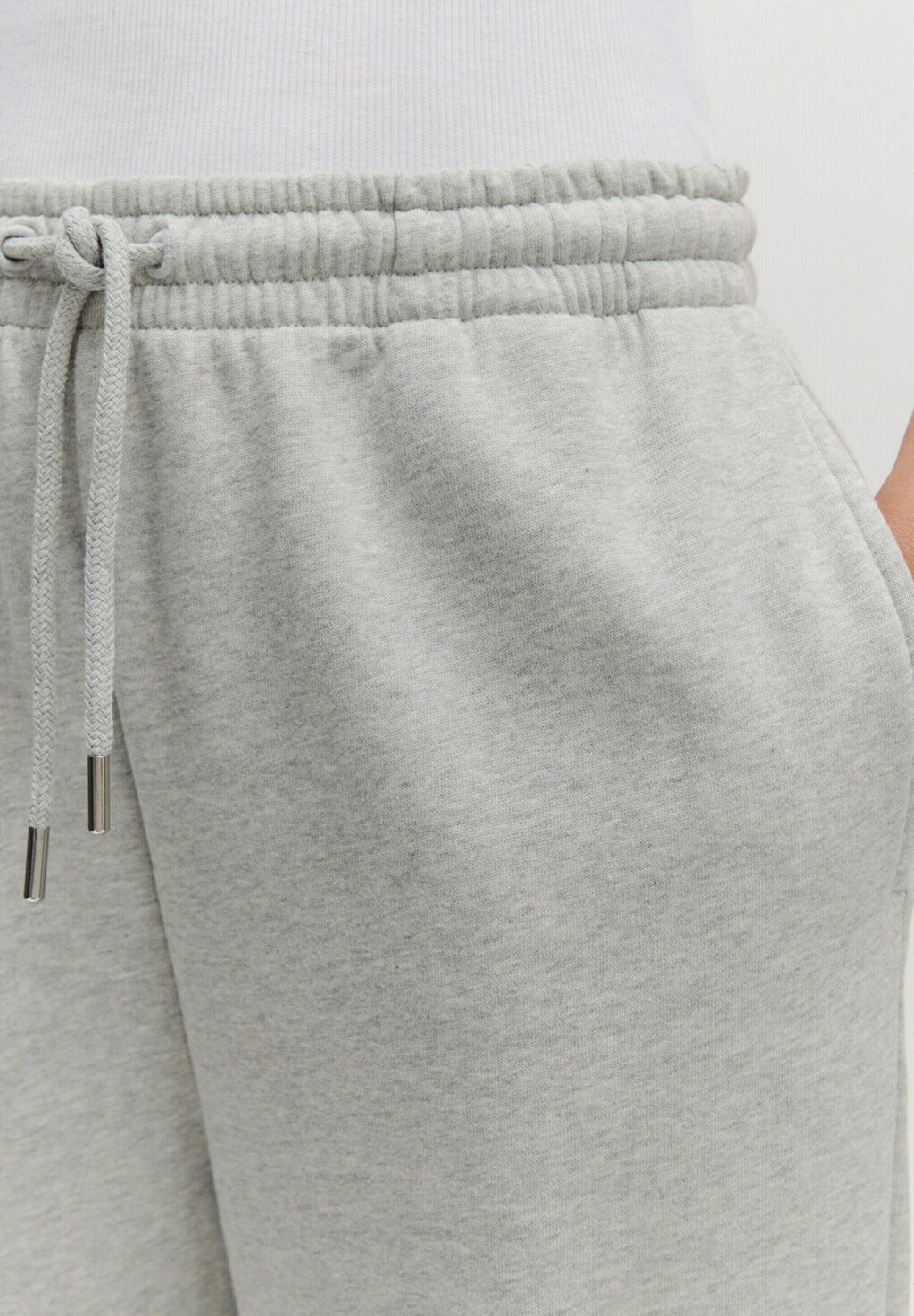 Спортивные брюки EDITED, серый
Спортивные брюки EDITED, серый