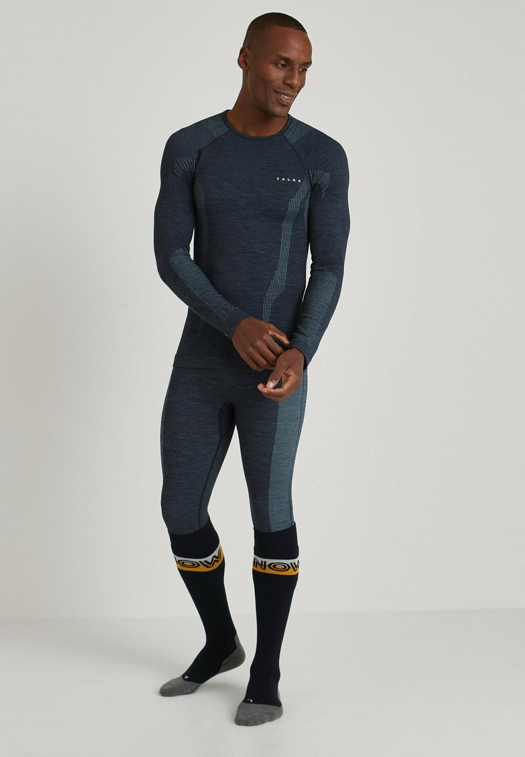 Майка TECH FUNCTIONAL FOR COLD TO ОЧЕНЬ ХОЛОДНЫЕ УСЛОВИЯ FALKE, космический синий
Майка TECH FUNCTIONAL FOR COLD TO ОЧЕНЬ ХОЛОДНЫЕ УСЛОВИЯ FALKE, космический синий
