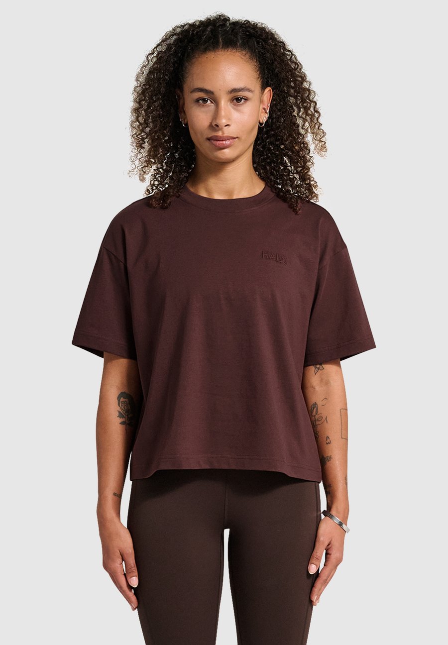 Футболка HALO LOGO, Bitter Chocolate/Dark Brown, Коричневый, Футболка HALO LOGO, Bitter Chocolate/Dark Brown
Футболка HALO LOGO, Bitter Chocolate/Dark Brown, Коричневый, Футболка HALO LOGO, Bitter Chocolate/Dark Brown