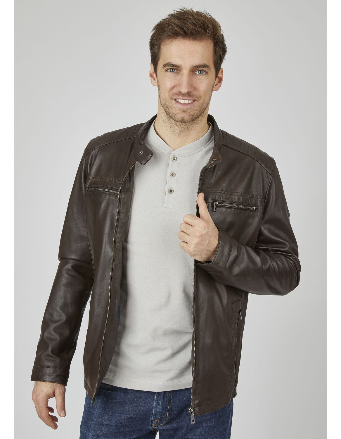 Кожаная куртка Bugatti Alberto, темно коричневый
Кожаная куртка Bugatti Alberto, темно коричневый