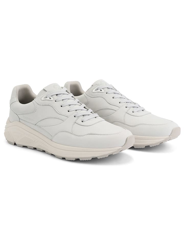 TRAVELIN' Кожаные кроссовки "Raunds" белого цвета
TRAVELIN' Кожаные кроссовки "Raunds" белого цвета