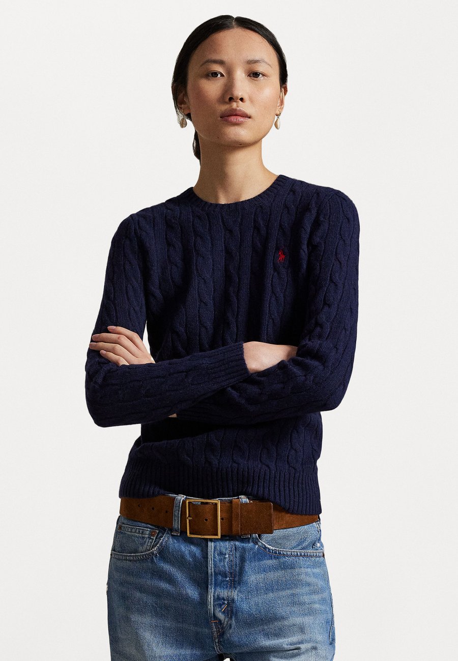 Джемпер Polo Ralph Lauren CABLE WOOL CASHMERE CREWNECK JUMPER, Hunter Navy/Dark Blue
Джемпер Polo Ralph Lauren CABLE WOOL CASHMERE CREWNECK JUMPER, Hunter Navy/Dark Blue