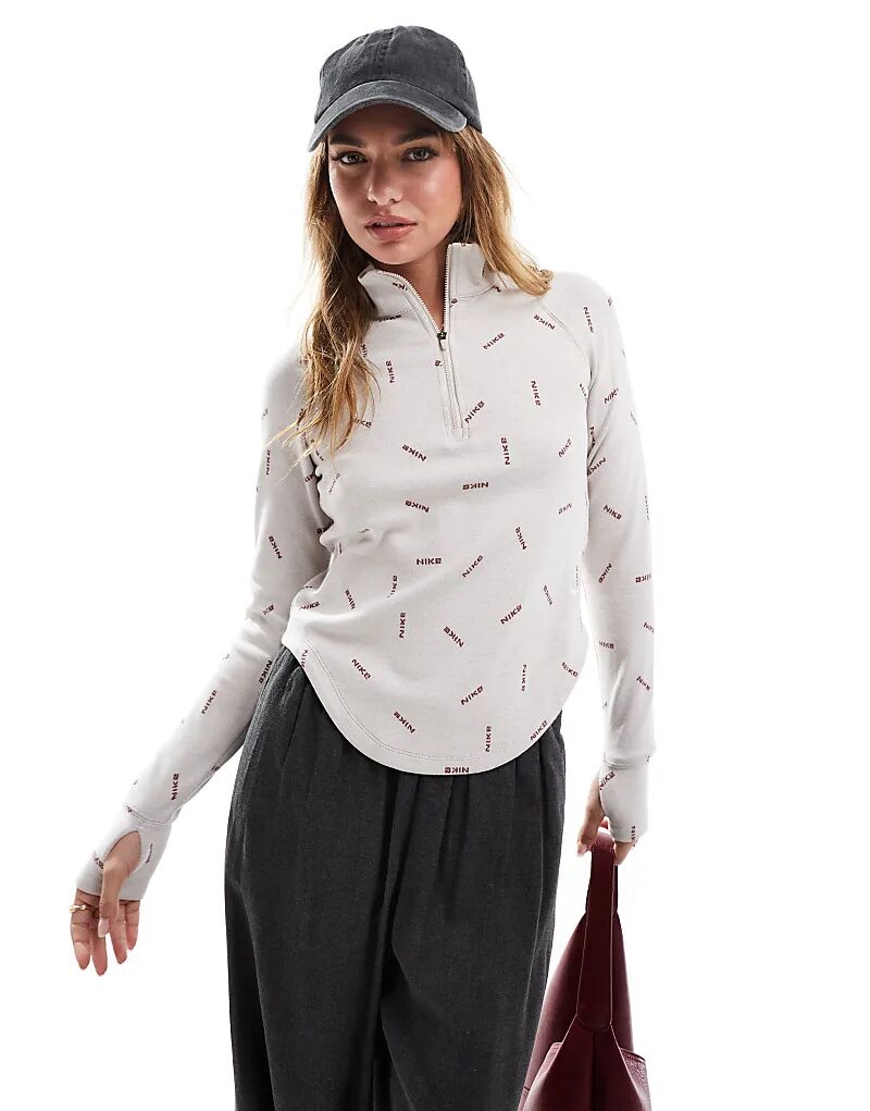 Топ с длинными рукавами и застежкой-молнией на половину длины Swoosh бежевого цвета Nike
Топ с длинными рукавами и застежкой-молнией на половину длины Swoosh бежевого цвета Nike
