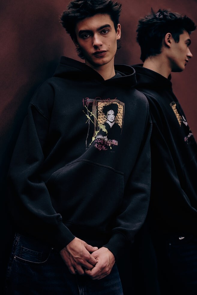 Толстовка с капюшоном с принтом свободного кроя H&M, мультиколор
Толстовка с капюшоном с принтом свободного кроя H&M, мультиколор