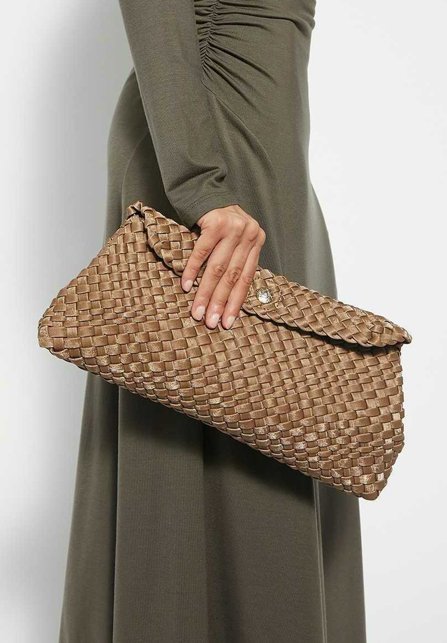 Клатч Dune London ENCOURAGE, Bronze
Клатч Dune London ENCOURAGE, Bronze