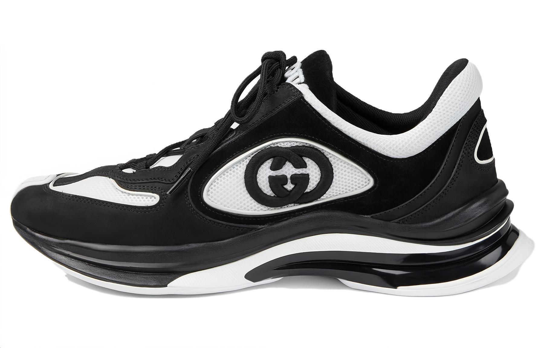 Кроссовки Run 'Black Suede' GUCCI
Кроссовки Run 'Black Suede' GUCCI