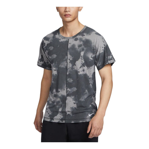 Футболка Nike Dri-fit All-over Print Short-sleeve Yoga Top 'Anthracite Flat Pewter White', цвет anthracite/flat pewter/white
Футболка Nike Dri-fit All-over Print Short-sleeve Yoga Top 'Anthracite Flat Pewter White', цвет anthracite/flat pewter/white