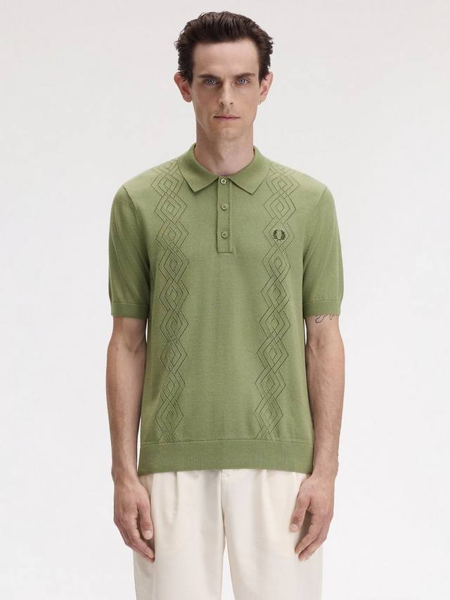 Вязаная короткая рубашка-поло с лавровым венком Fred Perry, Olive Mint
Вязаная короткая рубашка-поло с лавровым венком Fred Perry, Olive Mint