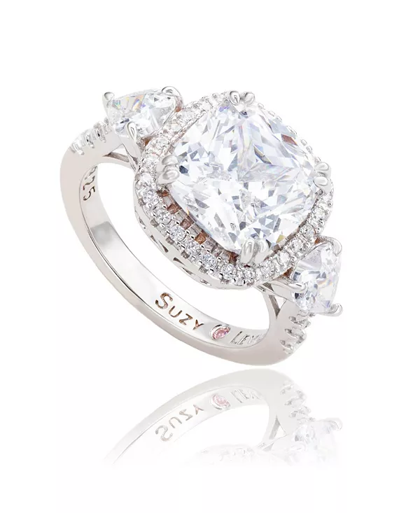 Свадебное кольцо Suzy Levian из стерлингового серебра с белыми кубическими цирконами огранки «кушон» Suzy Levian New York, silver
Свадебное кольцо Suzy Levian из стерлингового серебра с белыми кубическими цирконами огранки «кушон» Suzy Levian New York, silver