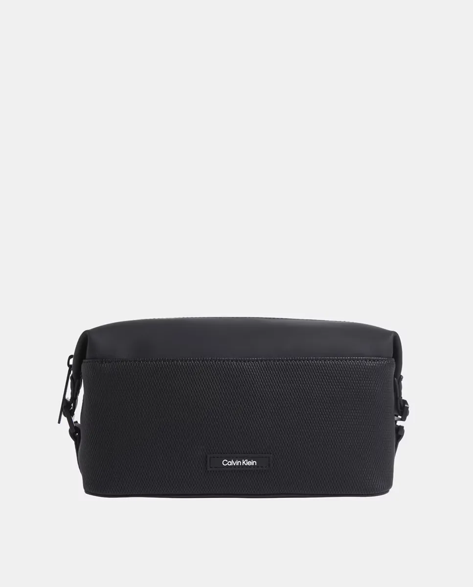 Мужская резиновая сумка для туалетных принадлежностей Calvin Klein, чёрный
Мужская резиновая сумка для туалетных принадлежностей Calvin Klein, чёрный