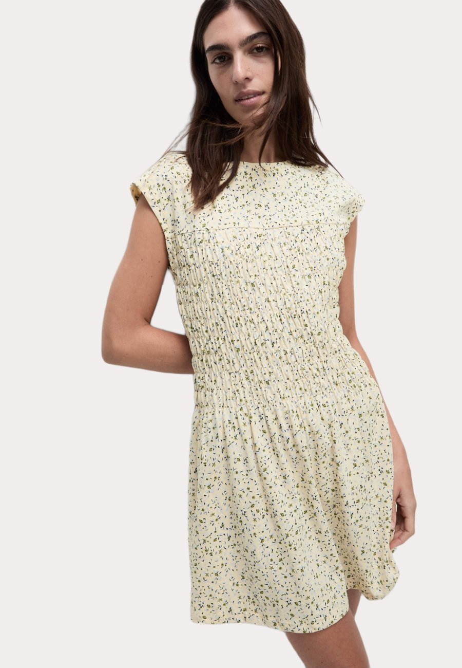 Платье Marks & Spencer PURE PRINTED MINI SHIRRED, Ecru Mix/Off-White
Платье Marks & Spencer PURE PRINTED MINI SHIRRED, Ecru Mix/Off-White