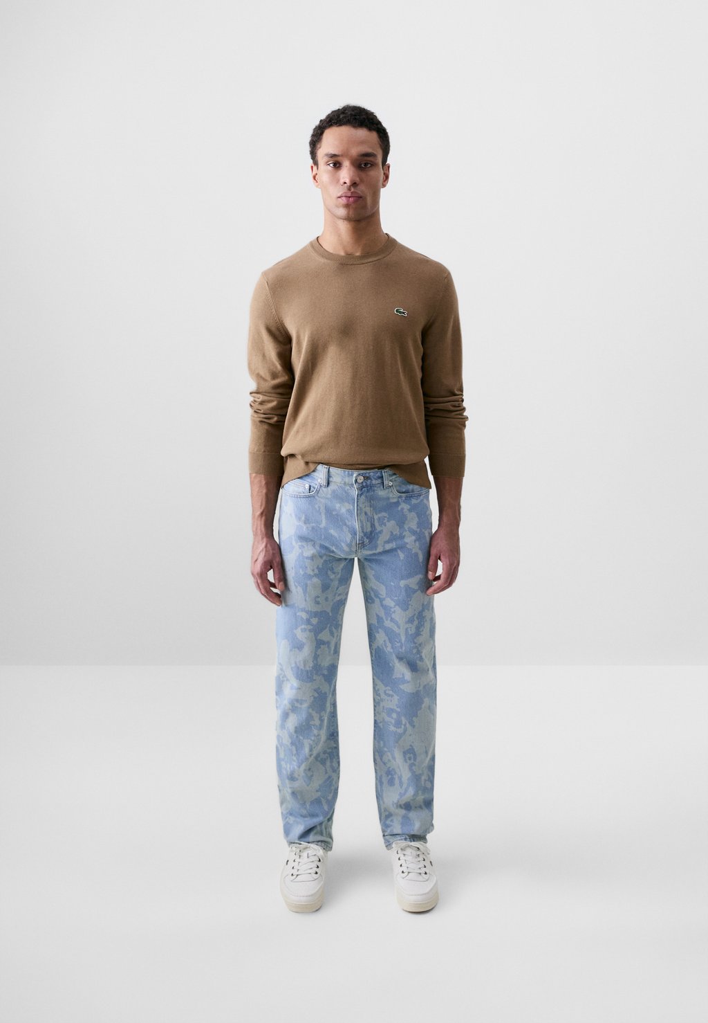 Джинсы прямого кроя HH0442_MKU Lacoste, светло-голубой
Джинсы прямого кроя HH0442_MKU Lacoste, светло-голубой