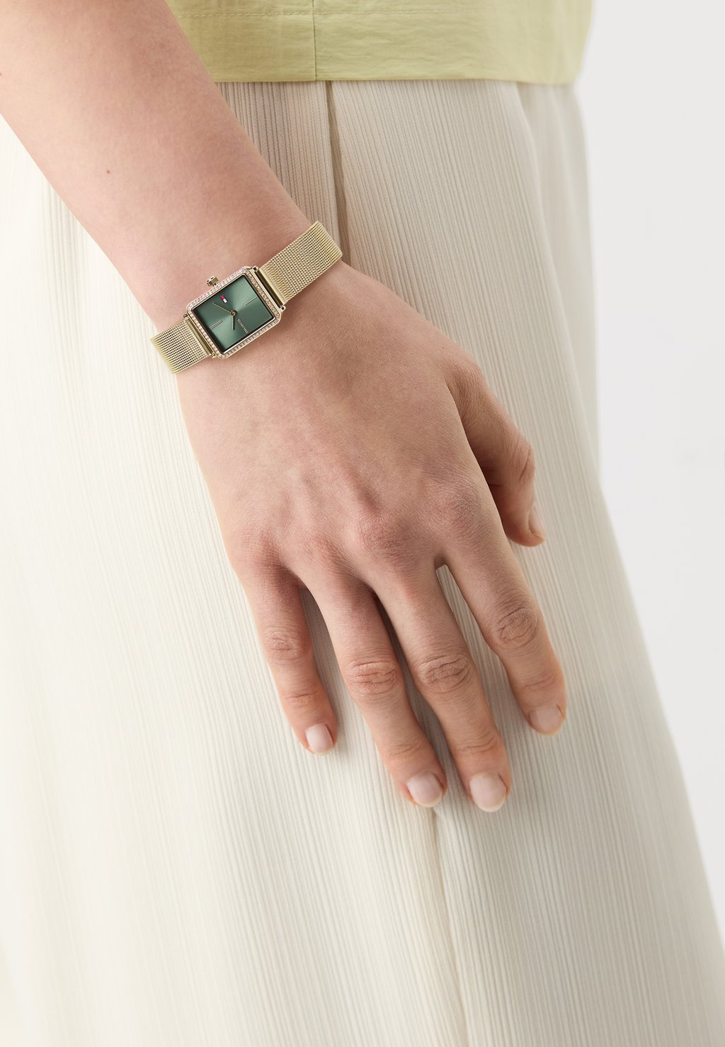 Часы TEA Tommy Hilfiger, золотой
Часы TEA Tommy Hilfiger, золотой