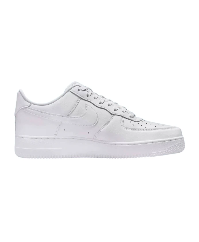 Новые кроссовки Air Force 1 Nike, белый
Новые кроссовки Air Force 1 Nike, белый