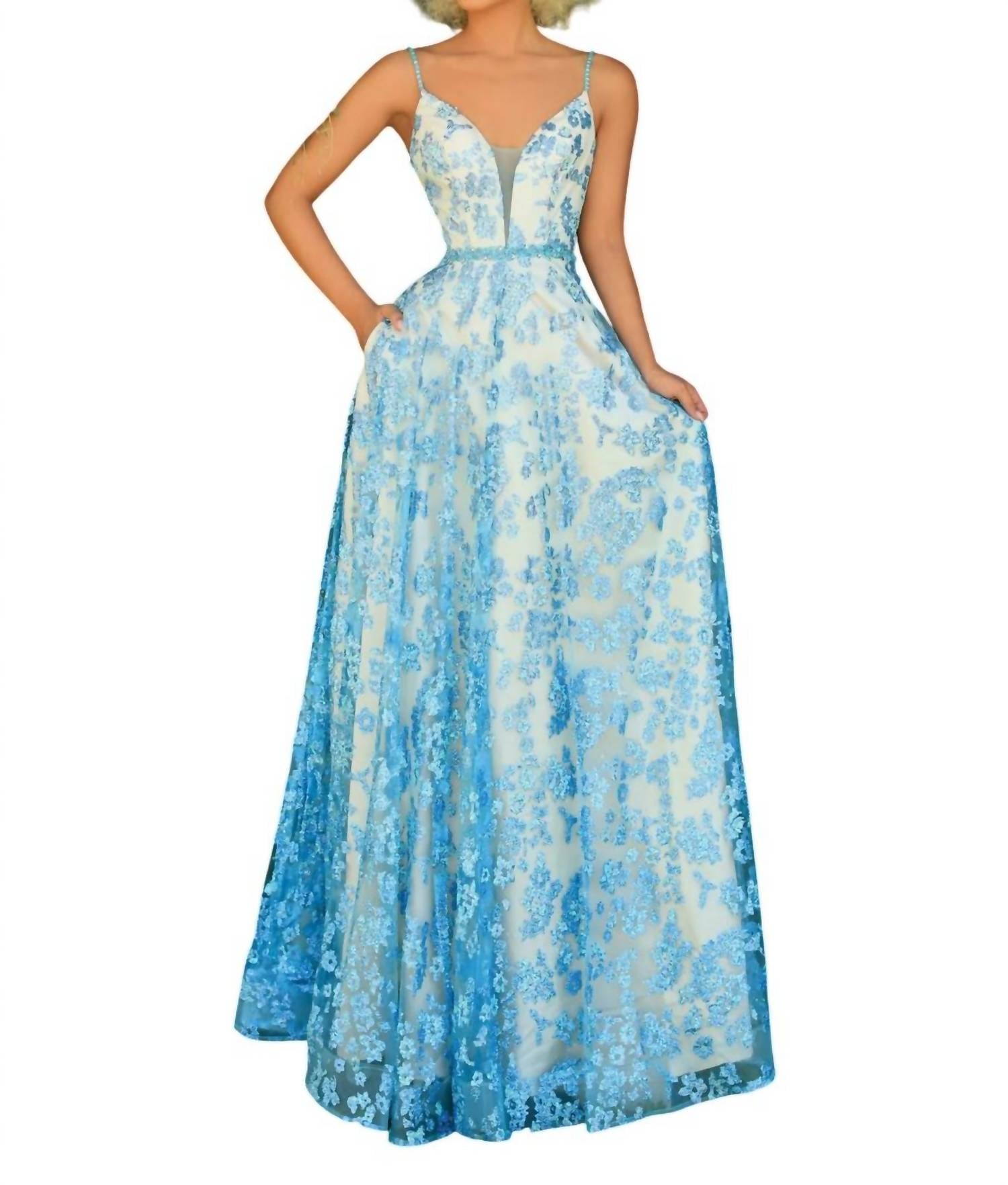 Блестящее платье-трапеция с декором в цвете аква/телесный Clarisse, Aqua/Nude
Блестящее платье-трапеция с декором в цвете аква/телесный Clarisse, Aqua/Nude