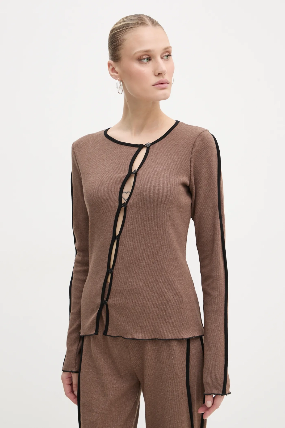 Резюме Свитер CiaraRS Resume, коричневый
Резюме Свитер CiaraRS Resume, коричневый