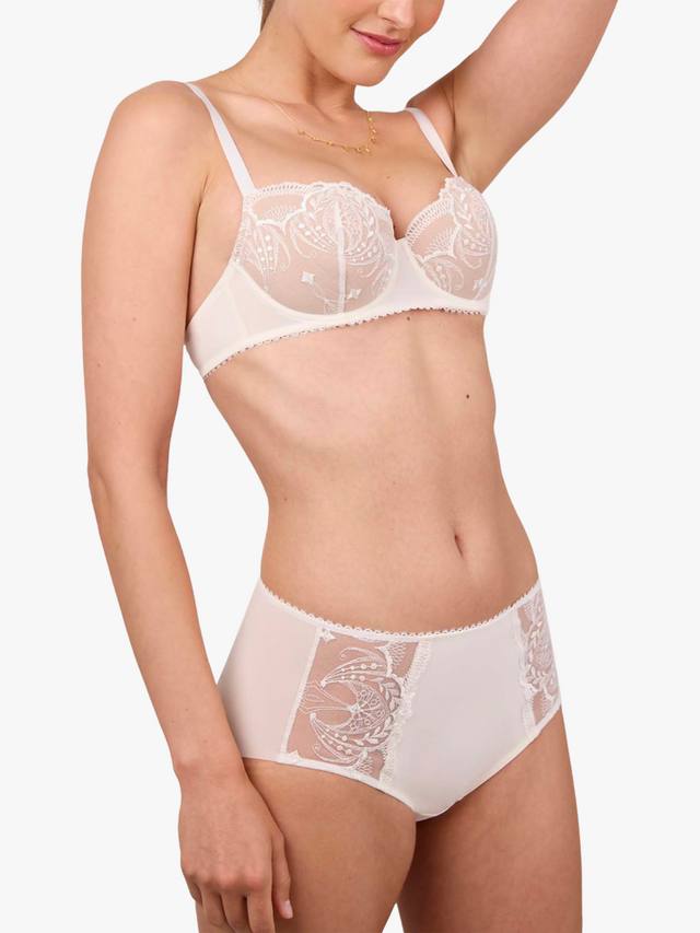 Poesie Lily балконет бра с мягкими чашками Maison Lejaby, Lys
Poesie Lily балконет бра с мягкими чашками Maison Lejaby, Lys