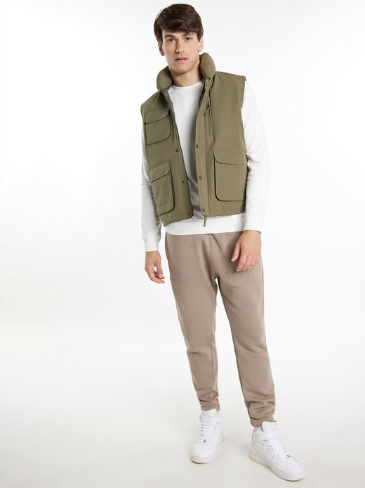 Стеганый жилет Mo, зеленый
Стеганый жилет Mo, зеленый