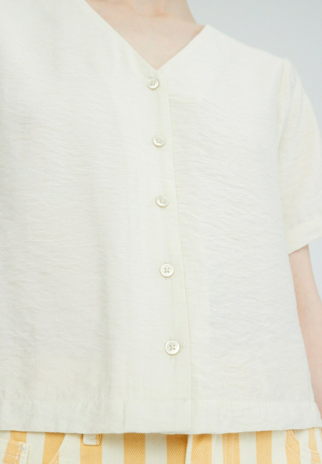 Блуза EDITED, бежевый
Блуза EDITED, бежевый