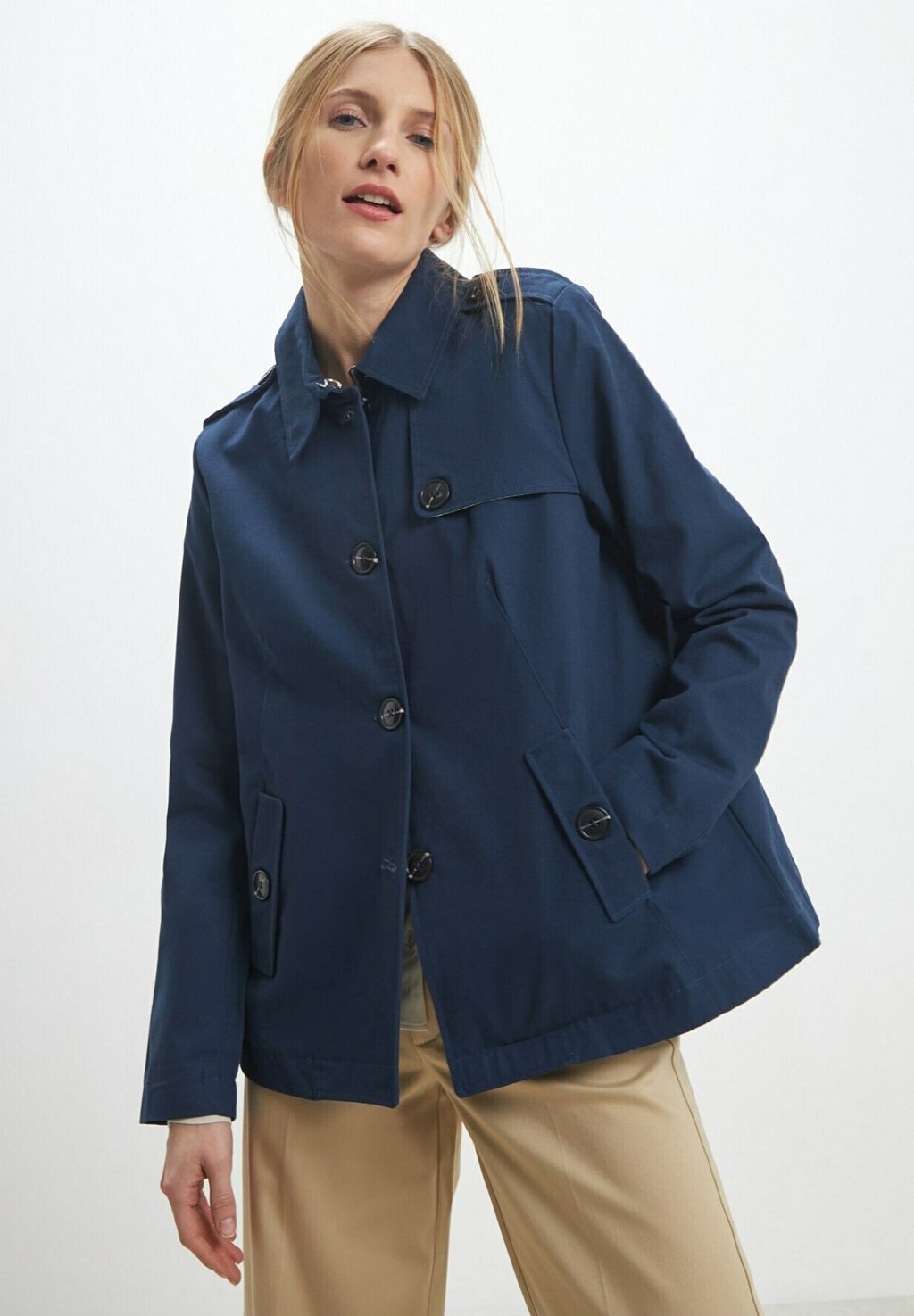 Летняя куртка Calliope, синий
Летняя куртка Calliope, синий