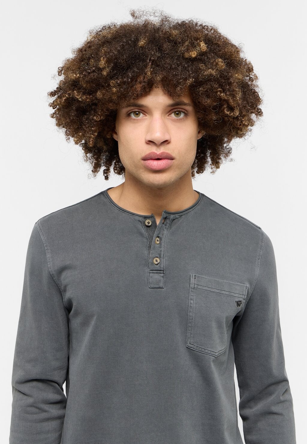 Топ с длинными рукавами Mustang, антрацит
Топ с длинными рукавами Mustang, антрацит