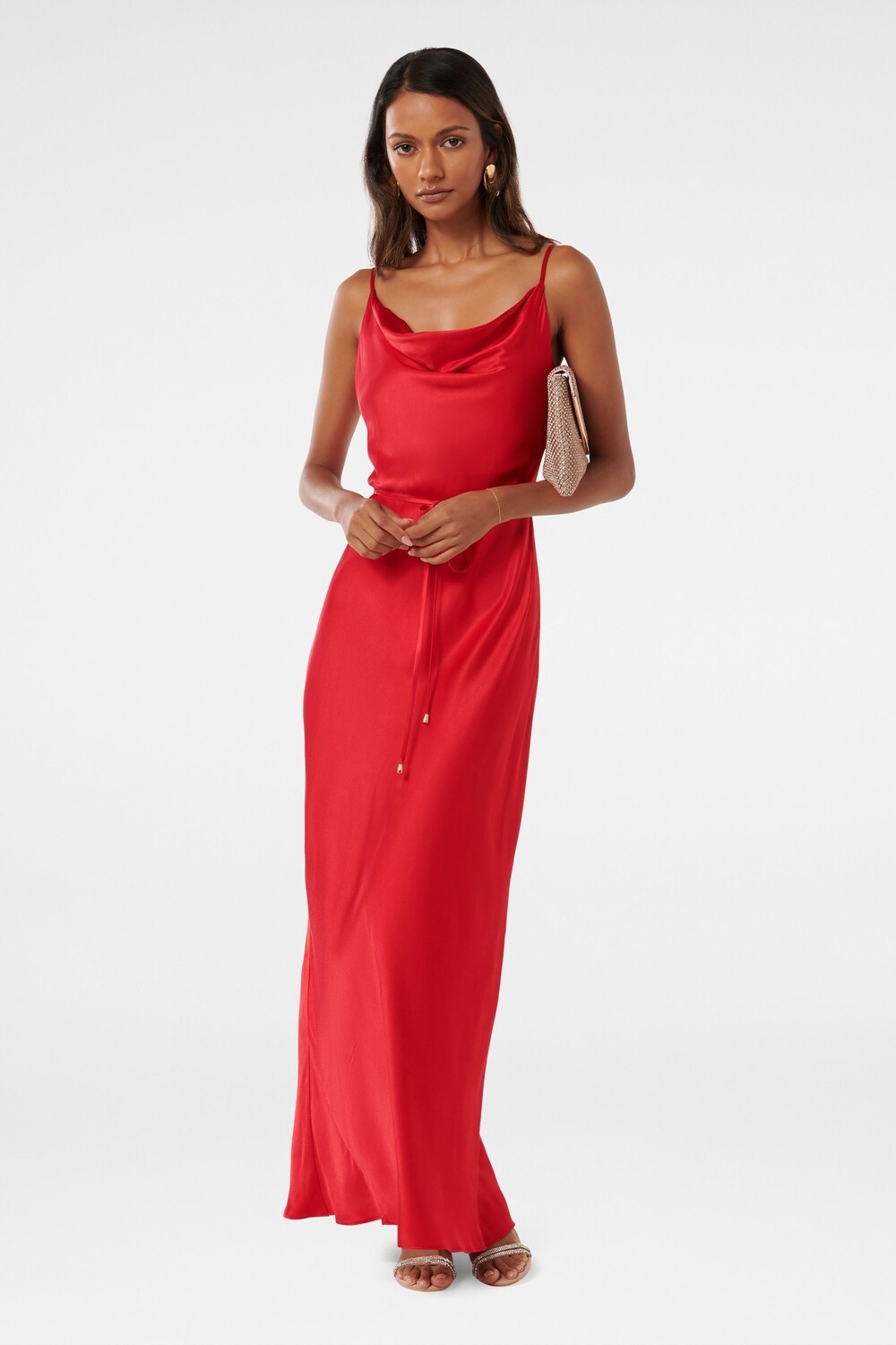 Атласное платье макси Lucy Petite с воротником-хомутом Forever New, красный
Атласное платье макси Lucy Petite с воротником-хомутом Forever New, красный