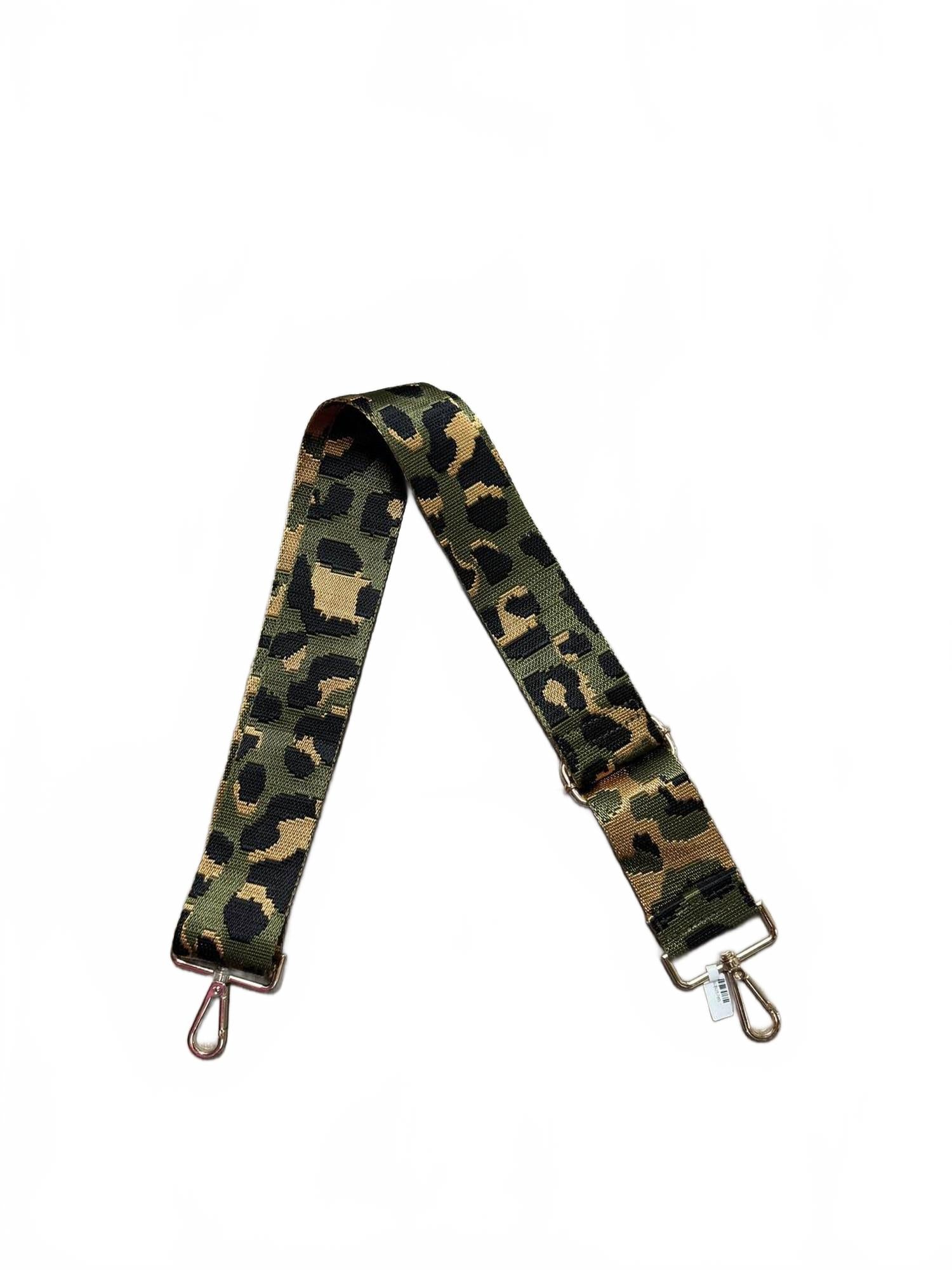 AHDORNED Ремень для гитары Army Leopard с золотой фурнитурой
AHDORNED Ремень для гитары Army Leopard с золотой фурнитурой