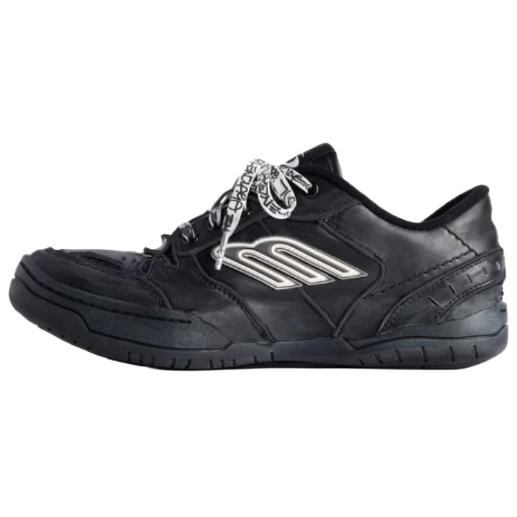 Balenciaga 25 Qixi Festival Collection HAMPTONS WORN OUT Низкие повседневные туфли мужские черные
Balenciaga 25 Qixi Festival Collection HAMPTONS WORN OUT Низкие повседневные туфли мужские черные