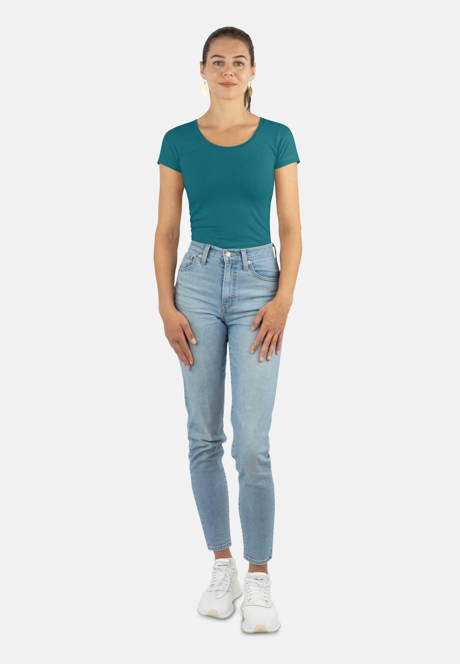 Футболка Normani 2 X , Petrol Schwarz/Teal
Футболка Normani 2 X , Petrol Schwarz/Teal