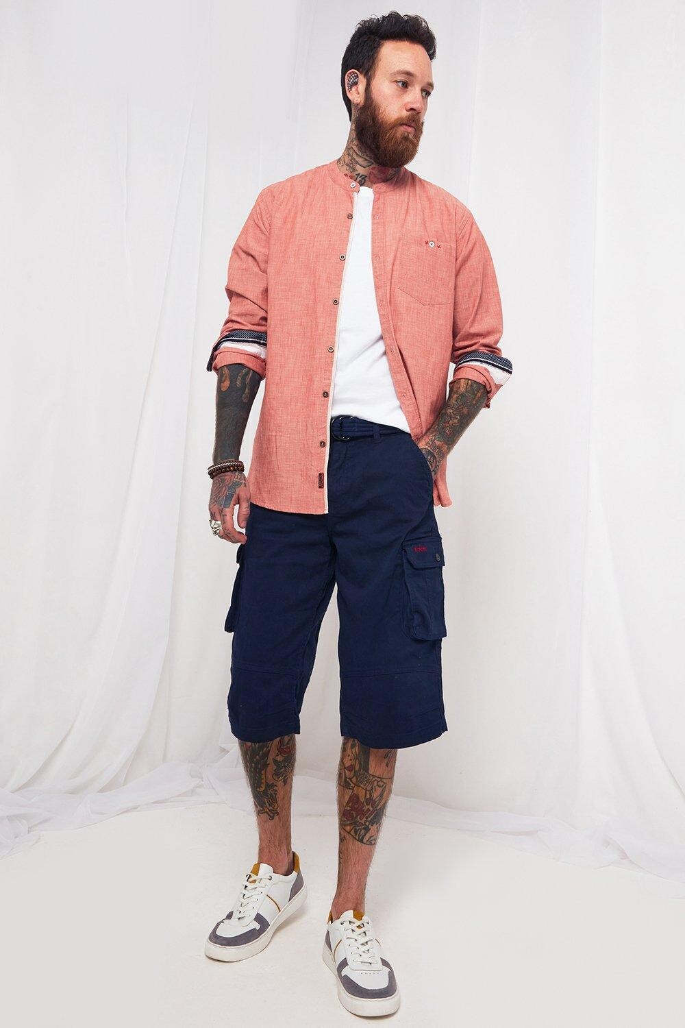 Повседневные шорты-карго с несколькими карманами длиной до икры и поясом Joe Browns, темно-синий
Повседневные шорты-карго с несколькими карманами длиной до икры и поясом Joe Browns, темно-синий