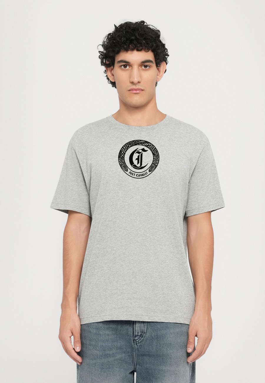 Футболка Just Cavalli ROUND SNAKE, Grigio Melange/Grey, Серый, Футболка Just Cavalli ROUND SNAKE, Grigio Melange/Grey
Футболка Just Cavalli ROUND SNAKE, Grigio Melange/Grey, Серый, Футболка Just Cavalli ROUND SNAKE, Grigio Melange/Grey