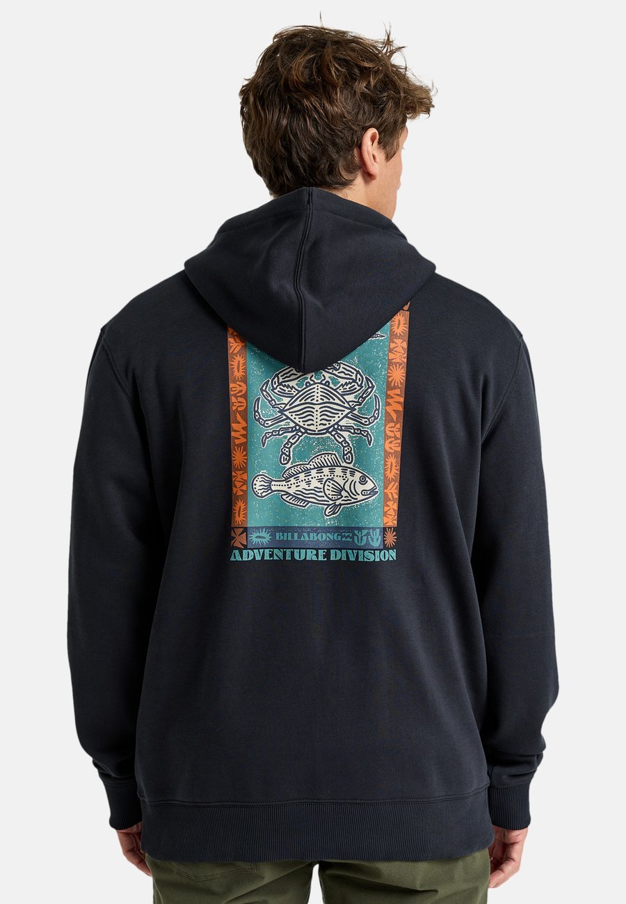 Толстовка Billabong COMPASS HOODIE, Blk/Black
Толстовка Billabong COMPASS HOODIE, Blk/Black