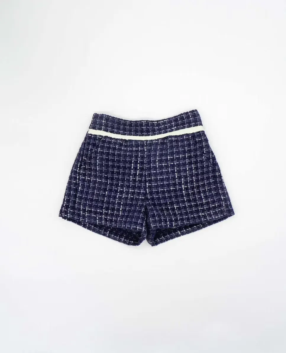 Твидовые шорты для девочки на резинке на талии Fina Ejerique, темно-синий
Твидовые шорты для девочки на резинке на талии Fina Ejerique, темно-синий