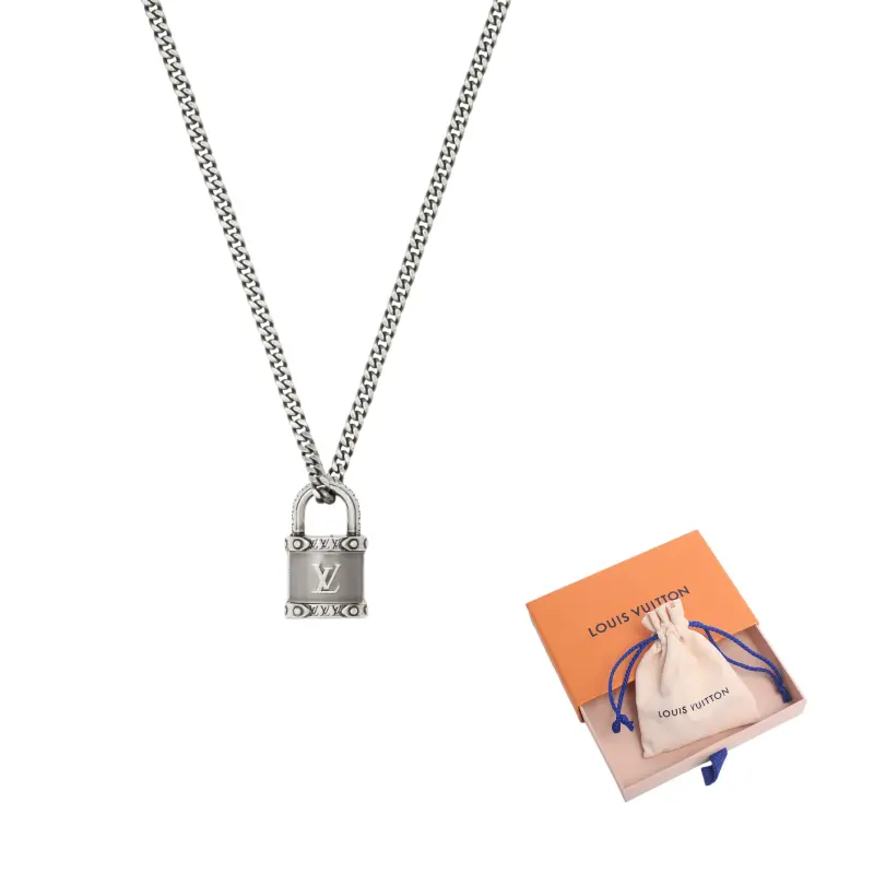 Louis Vuitton Мужские серебряные ожерелья
Louis Vuitton Мужские серебряные ожерелья