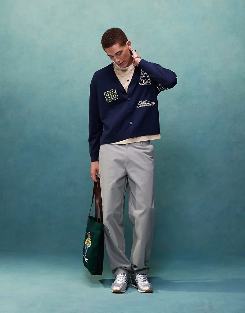 Мешковатые брюки чинос серого цвета ASOS DESIGN
Мешковатые брюки чинос серого цвета ASOS DESIGN