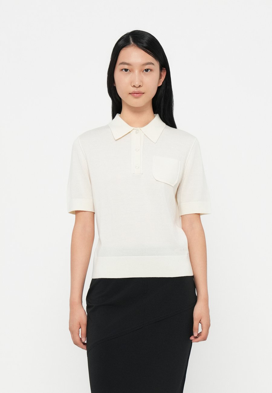 Поло Calvin Klein INSIDE OUT SHORT SLEEVE , Chalk/Off-White
Поло Calvin Klein INSIDE OUT SHORT SLEEVE , Chalk/Off-White