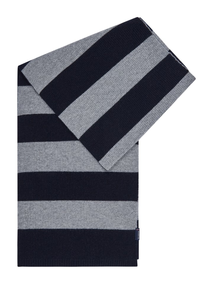 Шарф темно-синего цвета HECHTER PARIS
Шарф темно-синего цвета HECHTER PARIS