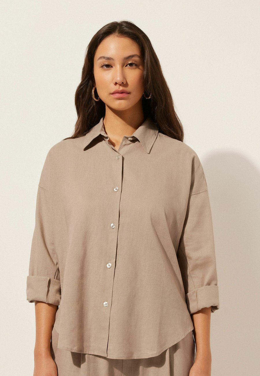 Блуза Calzedonia Button-down blouse, Nude/Tan
Блуза Calzedonia Button-down blouse, Nude/Tan