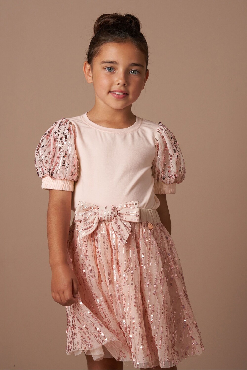 Фрея футболка с пайетками на рукавах Angel & Rocket, розовый
Фрея футболка с пайетками на рукавах Angel & Rocket, розовый