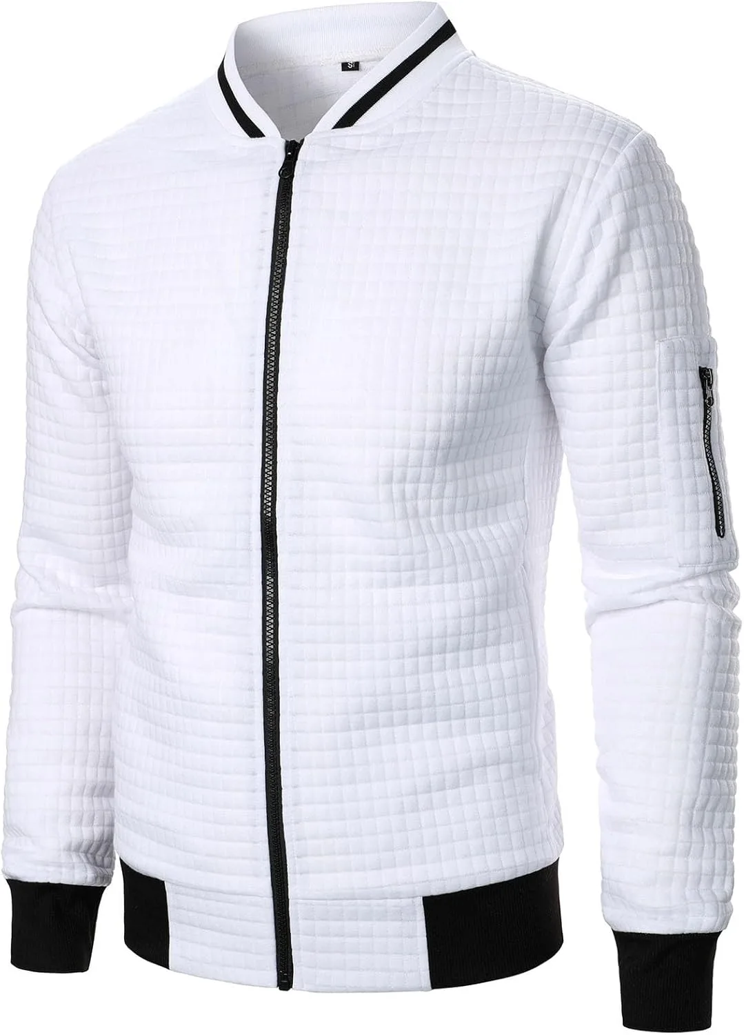 Мужская куртка легкая на молнии без капюшка
Мужская куртка легкая на молнии без капюшка