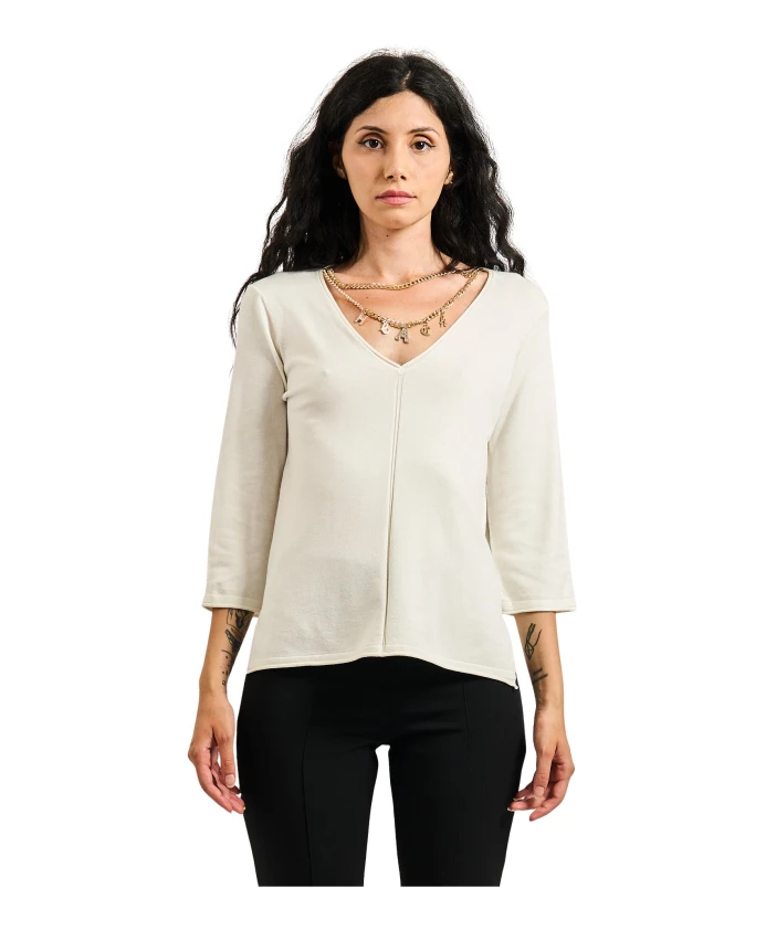 Белый пуловер с V-образным вырезом и цепочкой. Silvian Heach, белый
Белый пуловер с V-образным вырезом и цепочкой. Silvian Heach, белый