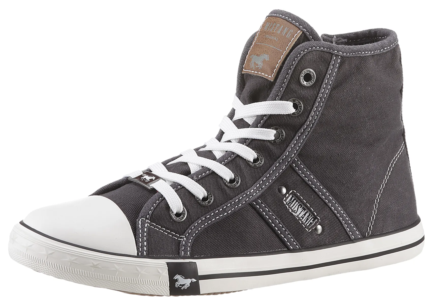 Кроссовки Mustang Shoes "Высокие кроссовки, повседневная обувь", высокие кроссовки, туфли на шнуровке с этикеткой на подошве, белый
Кроссовки Mustang Shoes "Высокие кроссовки, повседневная обувь", высокие кроссовки, туфли на шнуровке с этикеткой на подошве, белый